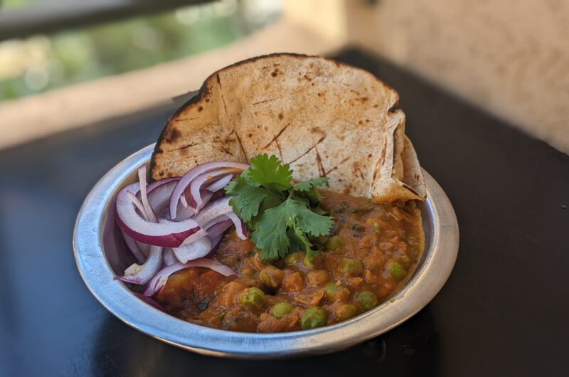 Aloo Matar - Curied Potatoes and Peas